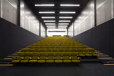 godard fondazione prada|CINEMA GODARD .